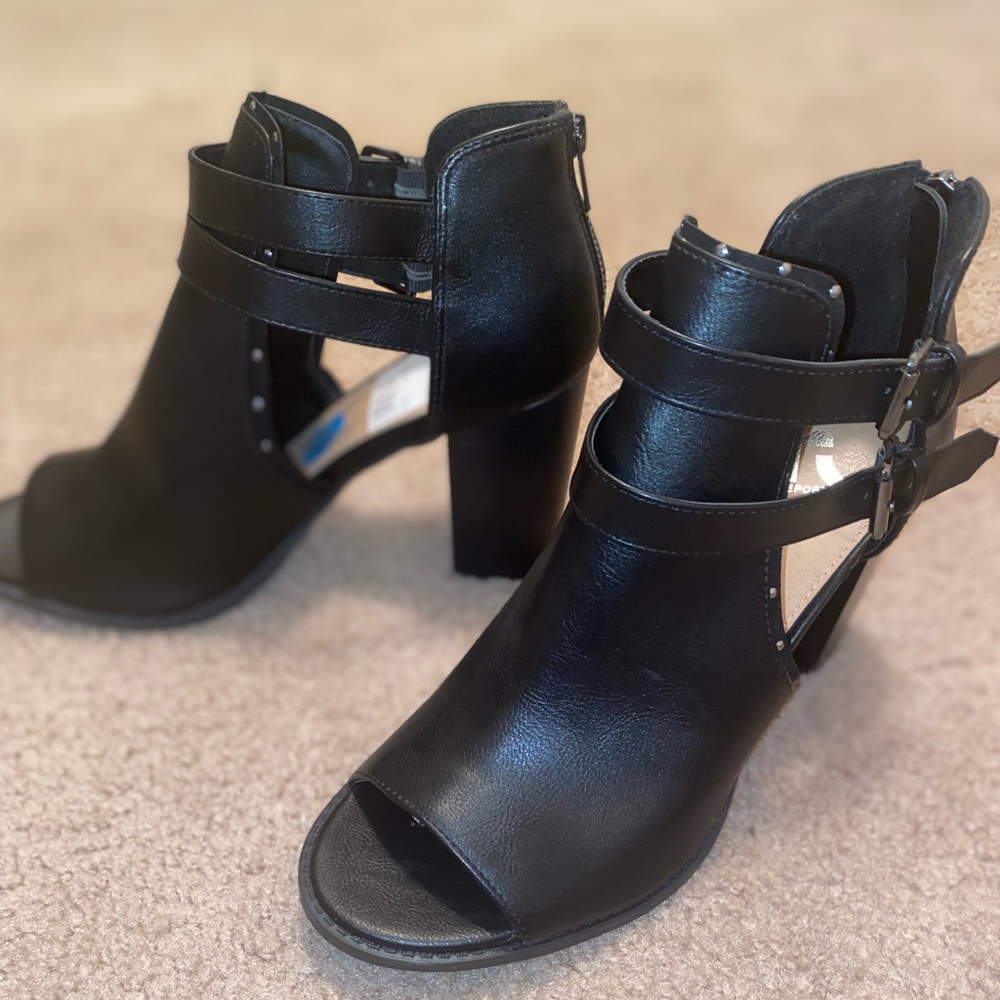 Black heels